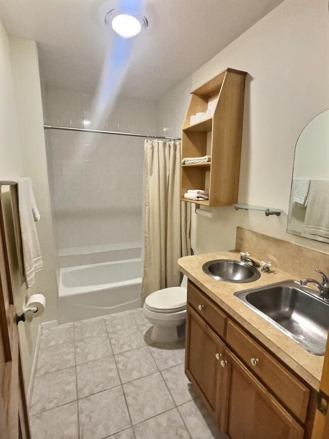 Photo - 1501 NE 5th Ct