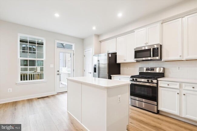 Photo - 14076 Sunrise Valley Dr