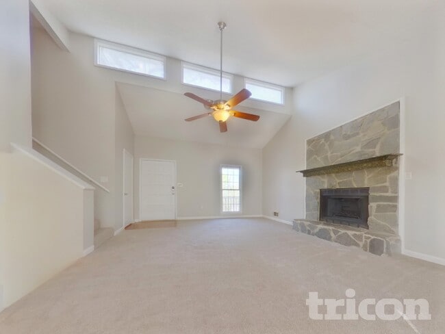 Photo - 286 MacLand Springs Dr