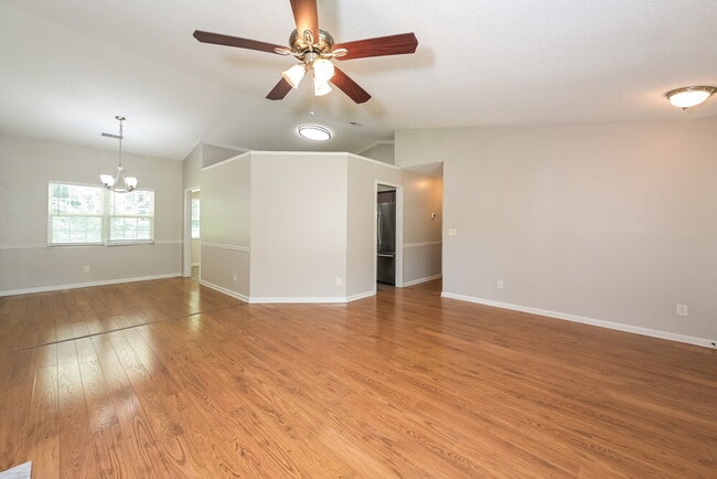 Photo - 1867 Fort River Way