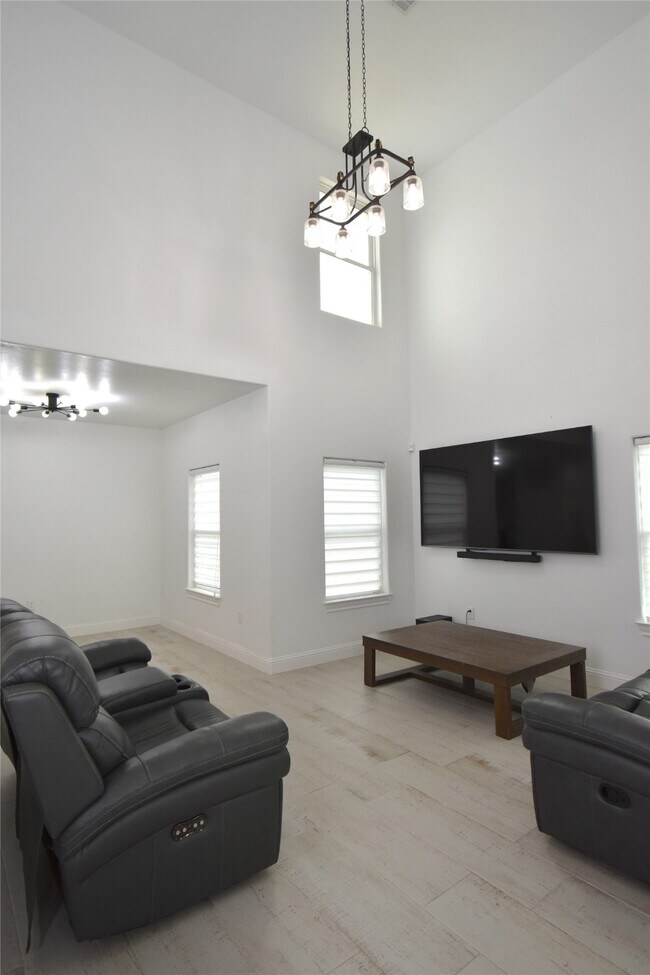 Photo - 42 County Rd-5102L