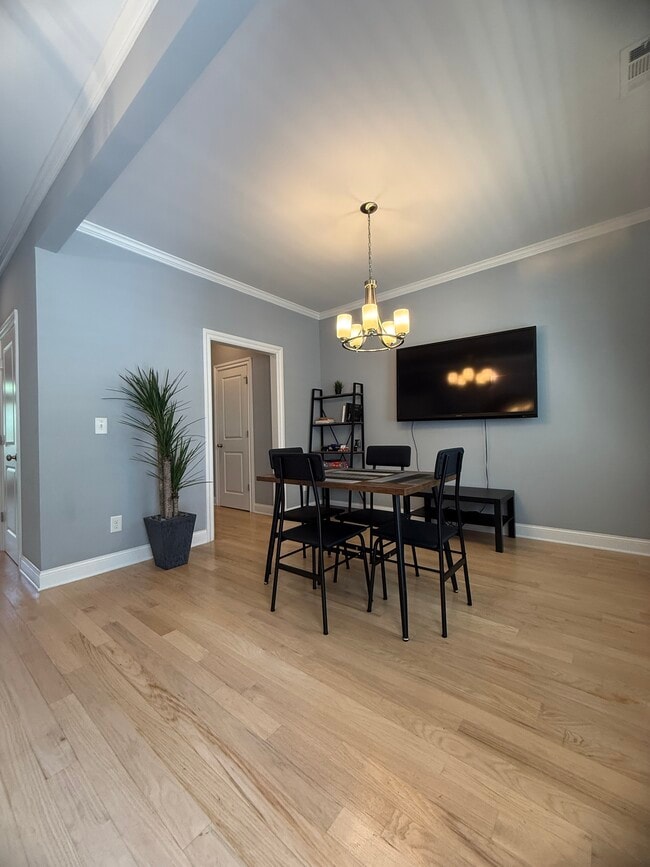 Photo - 1429 DuPont Commons Cir NW