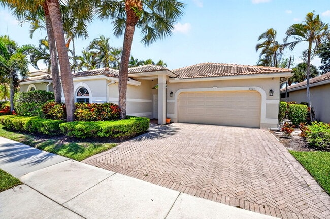 Building Photo - 5063 Ventura Dr