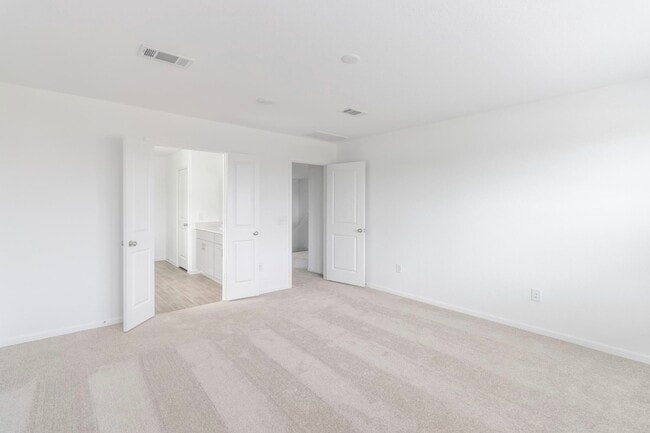 Photo - 1052 Greenshank Dr