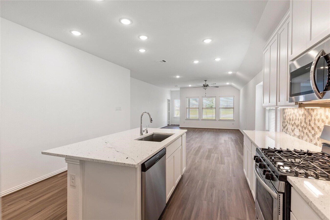 Photo - 542 Long Beach Bay Dr