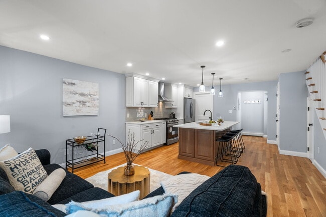 Photo - 510 Medford St