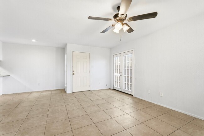 Photo - 10501 South Dr Unit 288