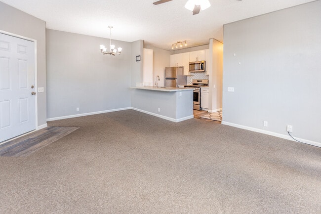 Photo - 91-217-217 Hanapouli Cir