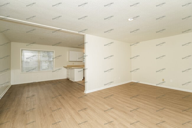 Photo - 645 Sunset Dr