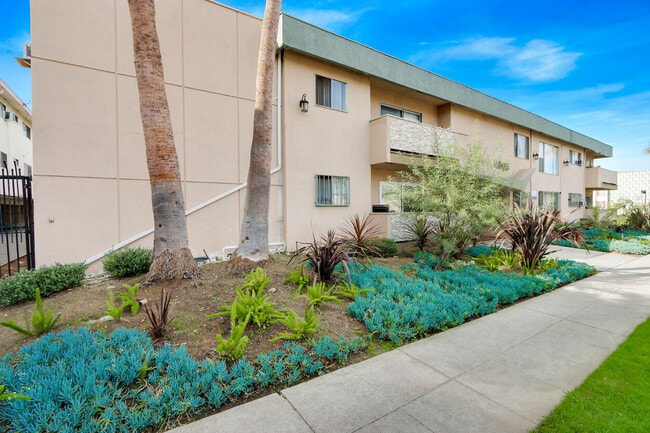 Photo - 4005 Ursula Avenue