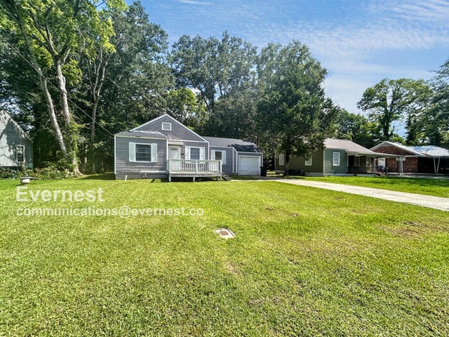 Building Photo - 525 Selma Rd Rental