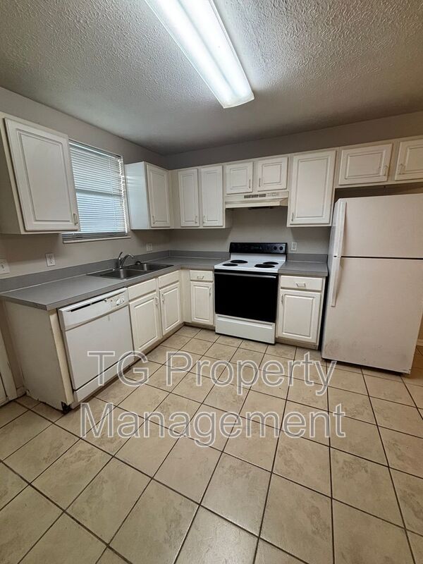 Photo - 325 5th St S Casa