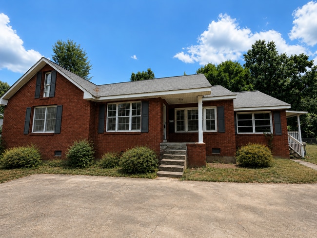 Building Photo - 4830 Wilson Rd