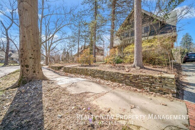 Photo - 1764 Radnor Rd