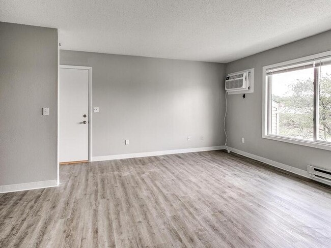 Photo - Evergreen Lane Apartments