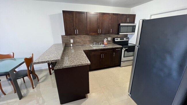 Photo - 15205 NE 6th Ave