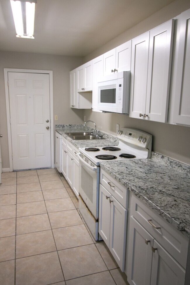 Discover your newly renovated home in Alta... Rental House Rental in