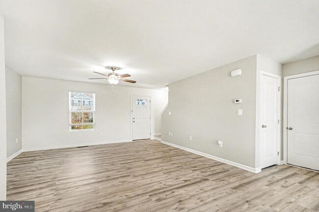 Photo - 105 Harper Ln