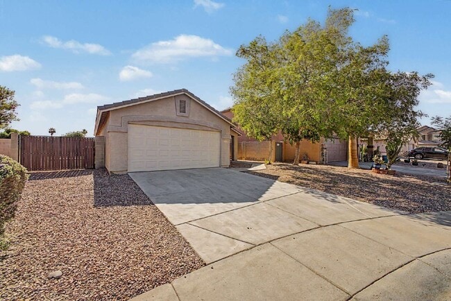 Photo - 14718 N 154th Ln