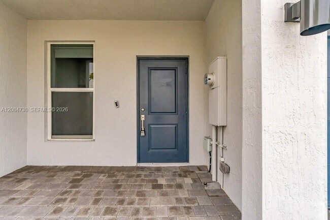 Photo - 18414 SW 2nd St