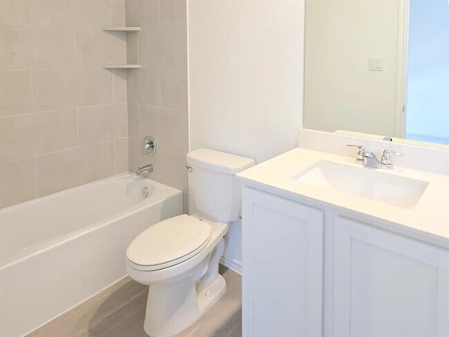 Photo - 1633 Four Waters Lp