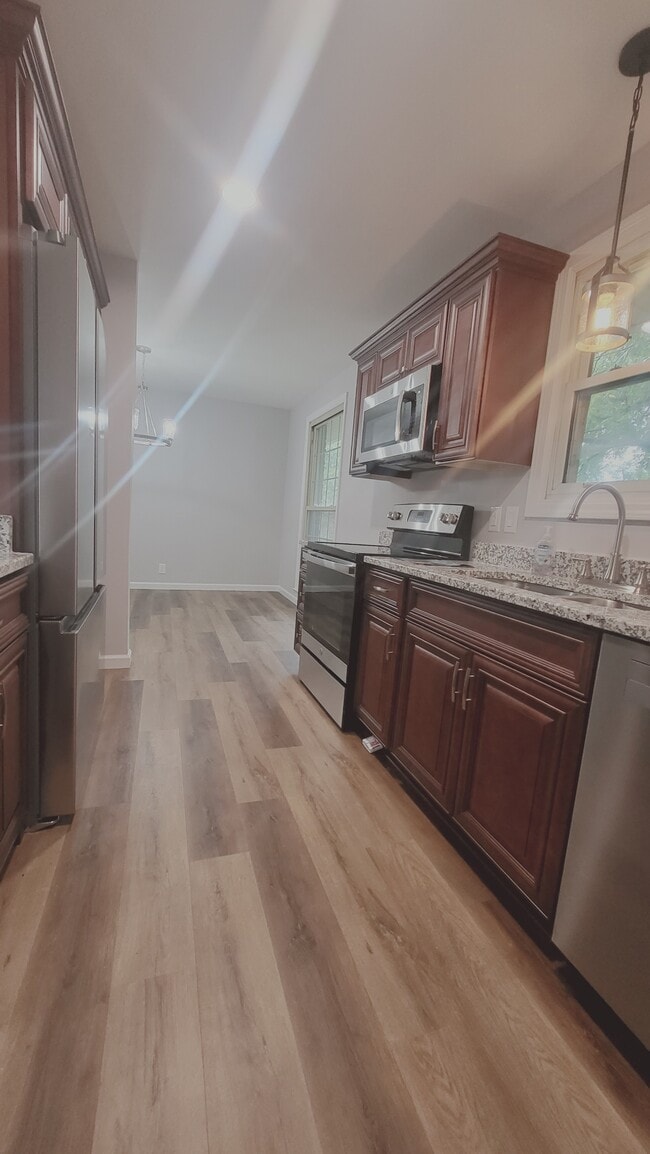 Photo - 910 Rexdale Dr