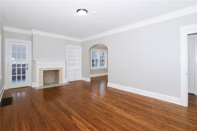 Photo - 1441 Blvd Lorraine SW