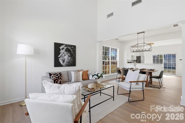 Photo - 2443 Normancrest Ct