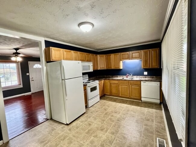 Photo - Rental Avail in Montclair!