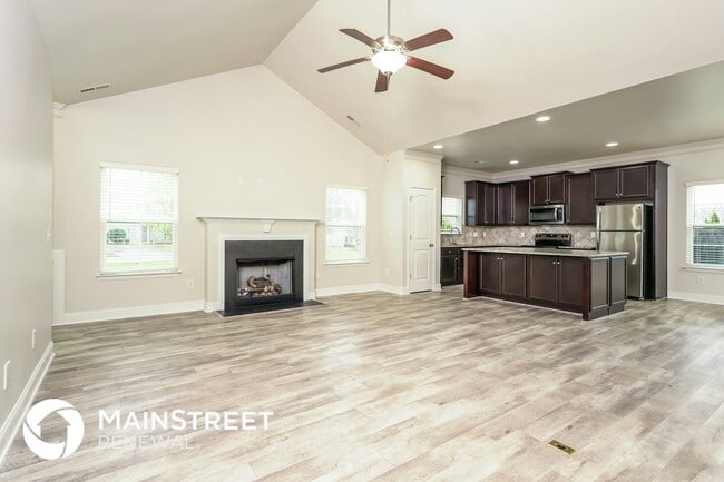 Photo - 3175 York Pl Dr NE