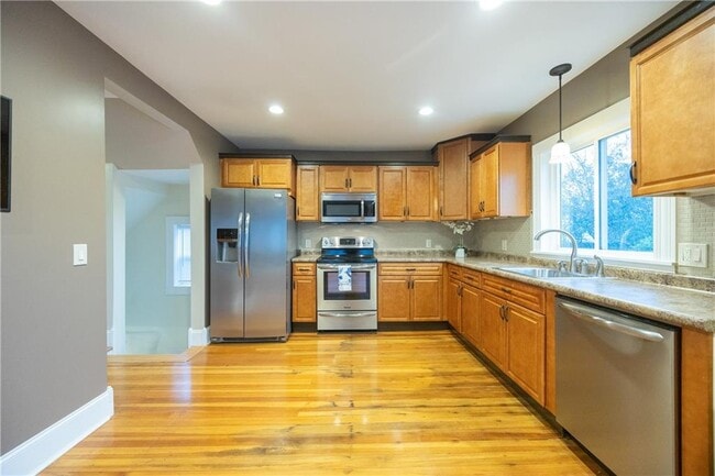 Photo - 200 Woodward Ave