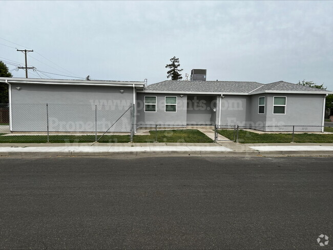 Building Photo - 2206 Buena Vista Ave Rental
