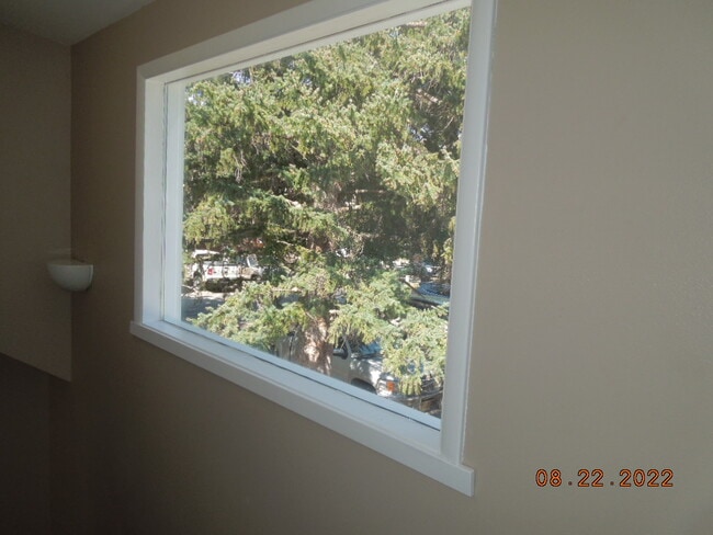 Photo - 1215 S 5th Ave Unidad 1215 S. 5th Avenue Bozema