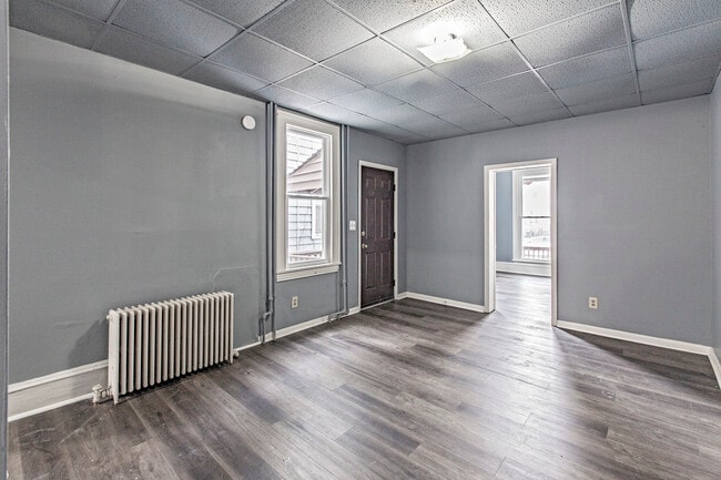 Photo - 32 Walnut St