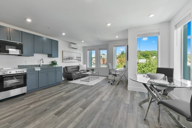 Photo - 585 Essex St Unit PH 716