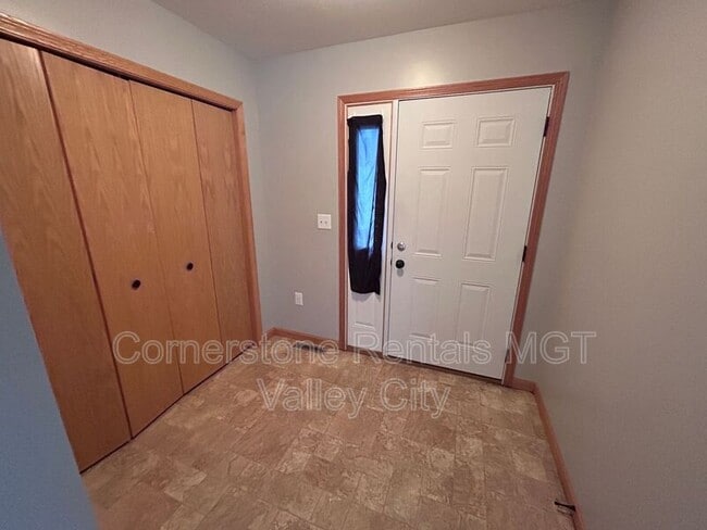 Photo - 545 4th Ave SW