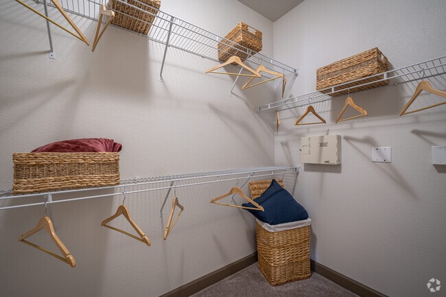 2BR, 2BA - 1,019SF - Primary Closet - Lakes at 610