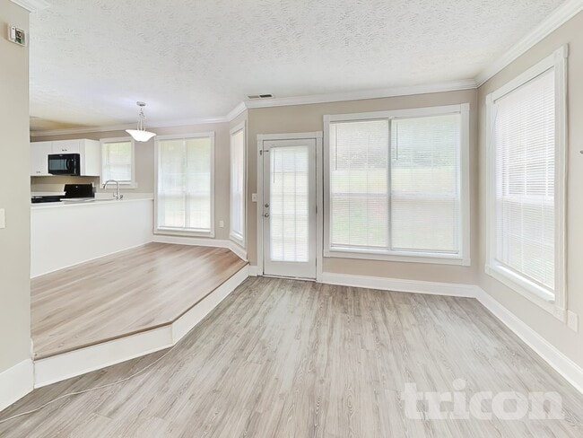 Photo - 3520 Willow Tree Cir