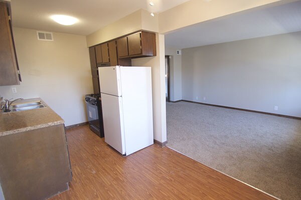 Photo - 4920 Capitol Ave