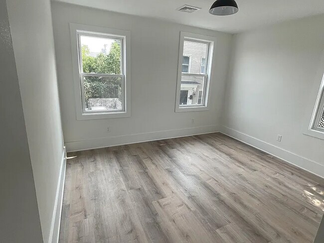 Photo - 14 Vinton St Unit 3b