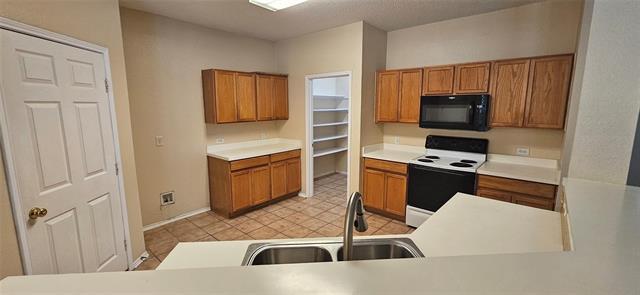 Photo - 2820 Deer Ridge Dr