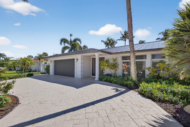 Photo - 15 River Dr