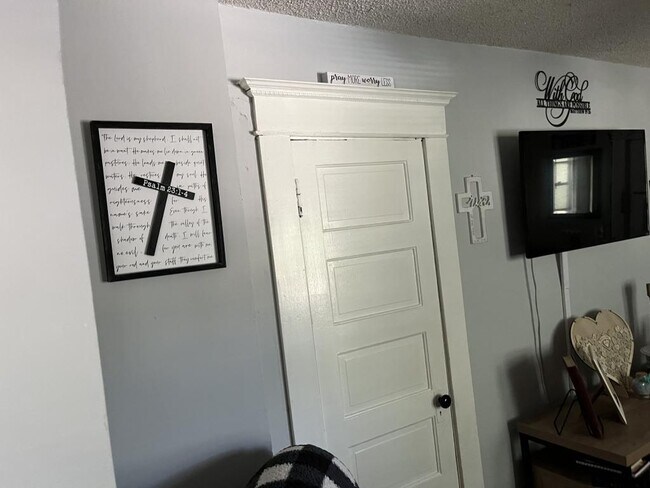 Photo - 1128 State St