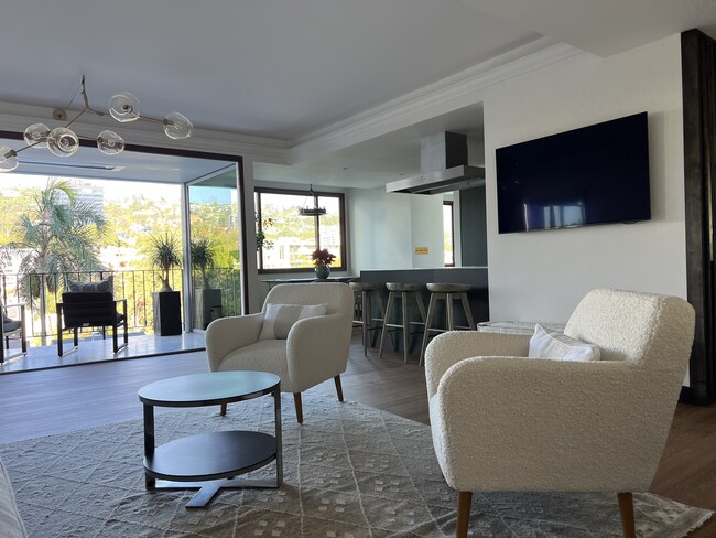Photo - 818 N Doheny Dr Condo Unit 507