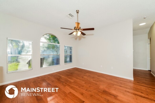 Photo - 4454 6th Ave E