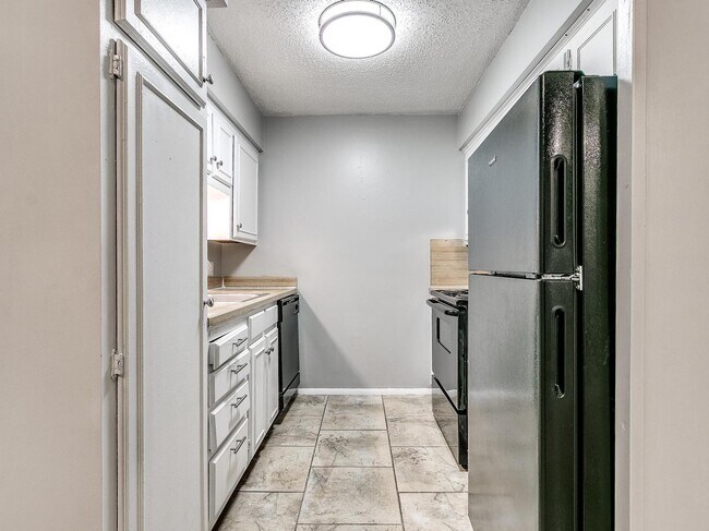 Photo - Avery Square Apartments