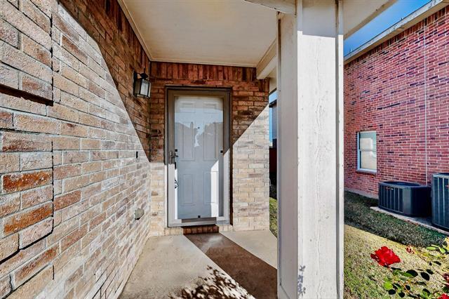 Photo - 2016 Swenson Ct