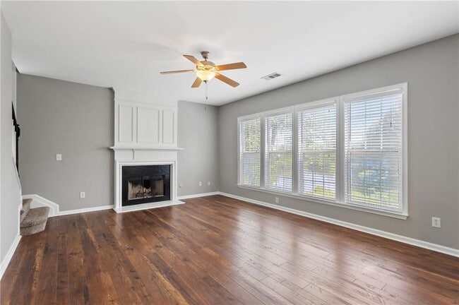 Building Photo - 6250 Whirlaway Dr