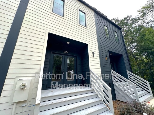 Building Photo - 1354 Briar Creek Rd