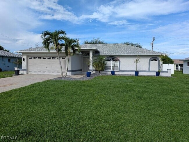 Building Photo - 4614 SW 7th Ave Rental